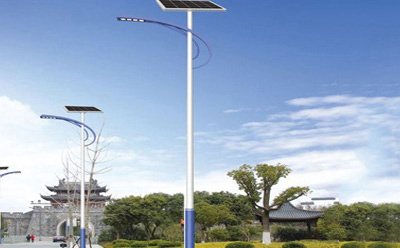 和布克赛尔和布克赛尔太阳能路灯价格差在哪？影响造价的4大核心因素揭秘